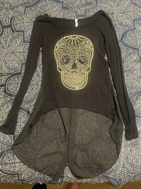 Body Central Black Long Sleeve Skull Sequin Top